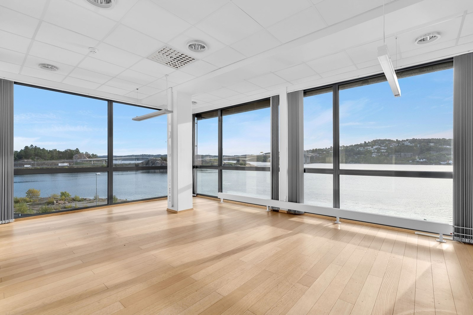 Fleksible og trivelige lokaler med plass til inntil 3 leietakere | P-plasser på taket | Sentralt øst for byen