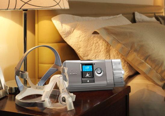 ResMed AirCurve 10 VAuto with HumidAir on a desk