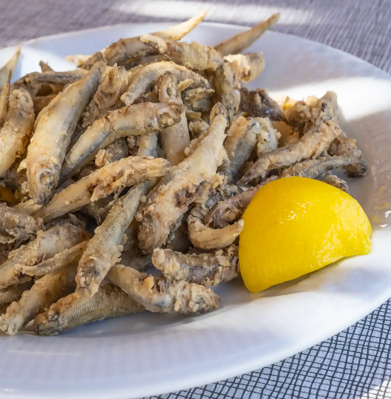 Friture du lac au restaurant le pecheur à annecy veyrier