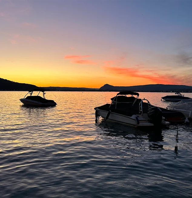 coucher de soleil au restaurat le pecheur à Veyrier du lac