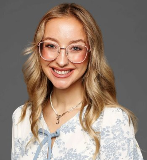 Chloe Larson