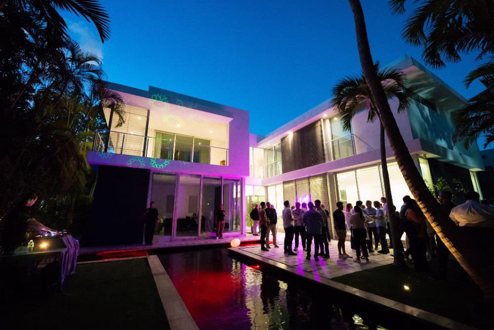 Cs connecting at 401's grill gathering during Miami Tech Week