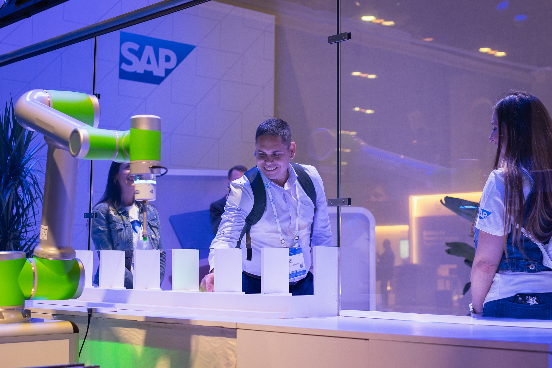 Trade fair stand transforming SAP's most public annual moment