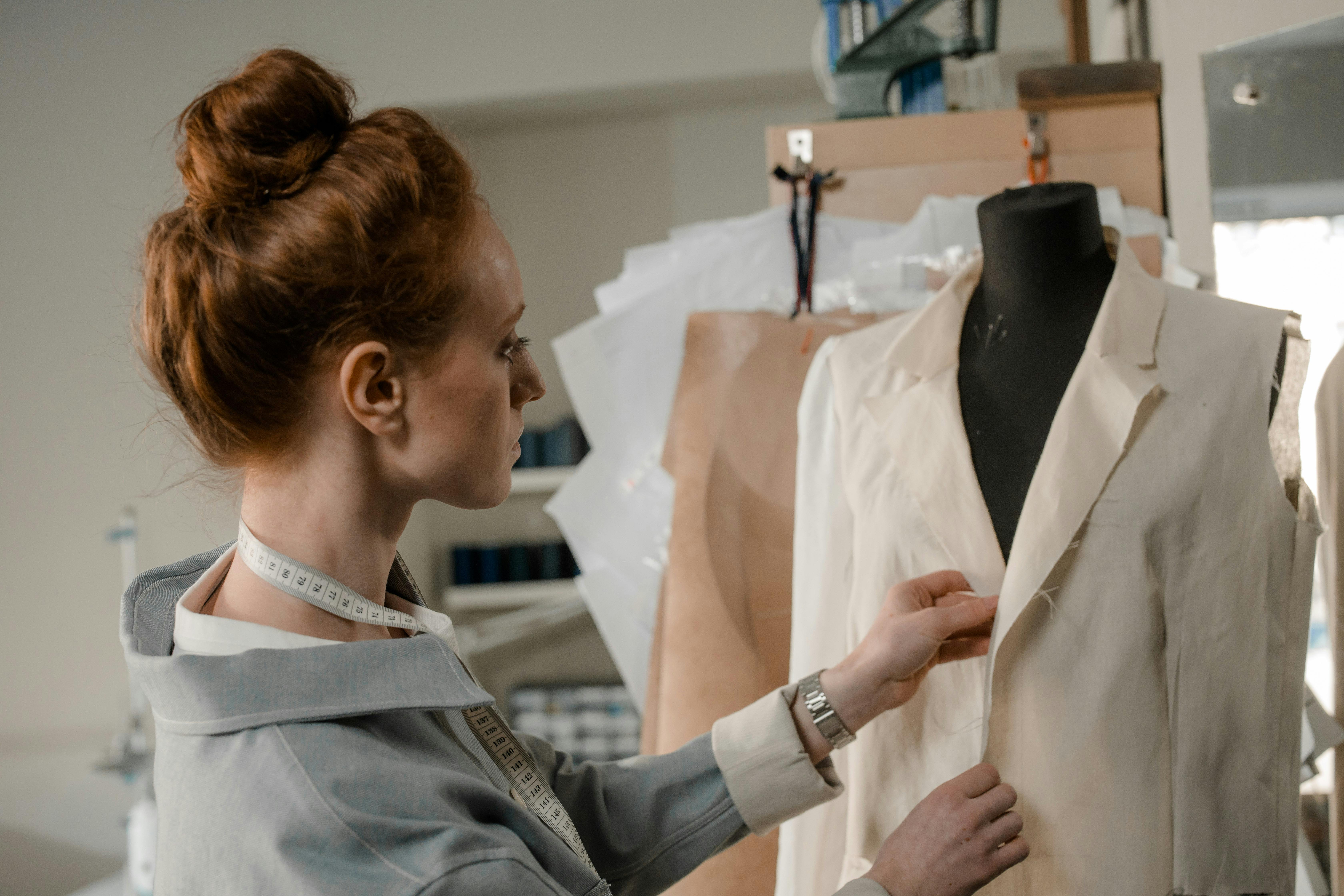 Accompagner les couturières dans la gestion de leurs services de création et retouche.