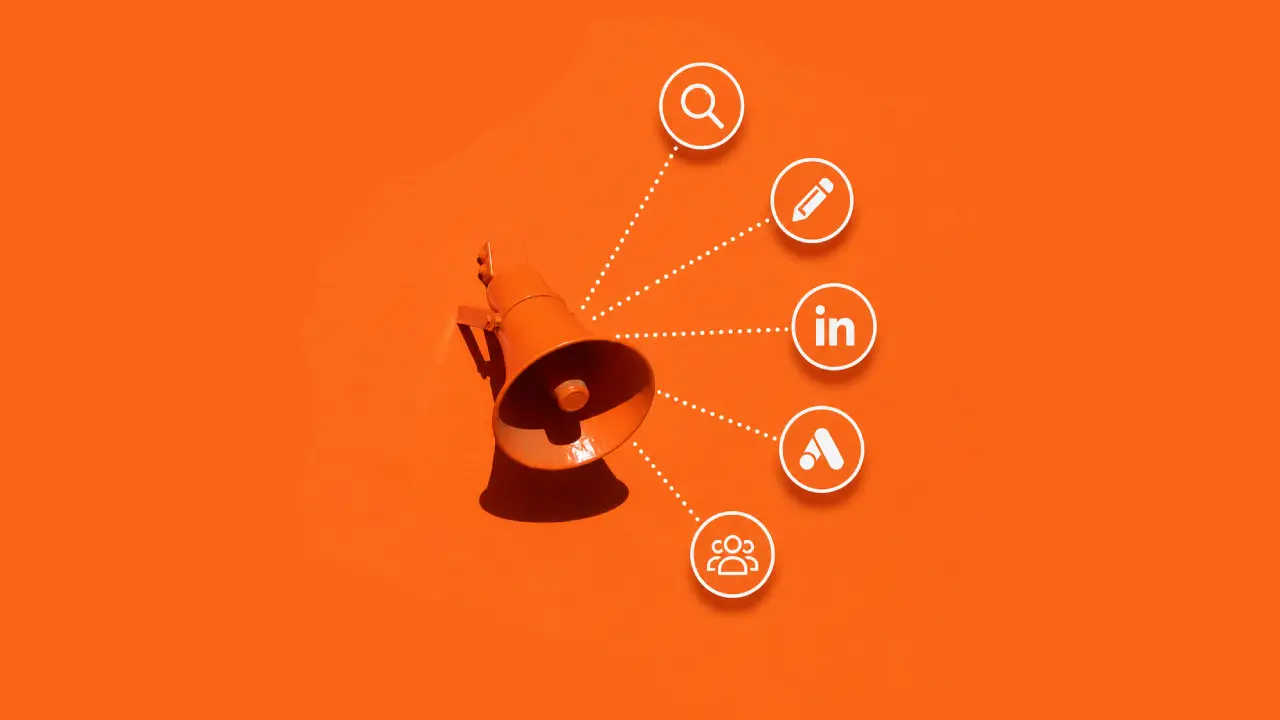 Un mégaphone orange avec cinq icônes reliées symbolisant recherche, écriture, LinkedIn, publicité, et groupe.