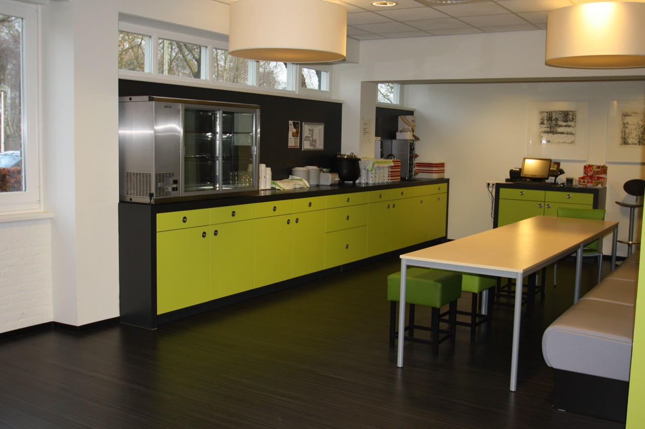 Keuken in opleiding- en trainingscentrum Hoogeveen