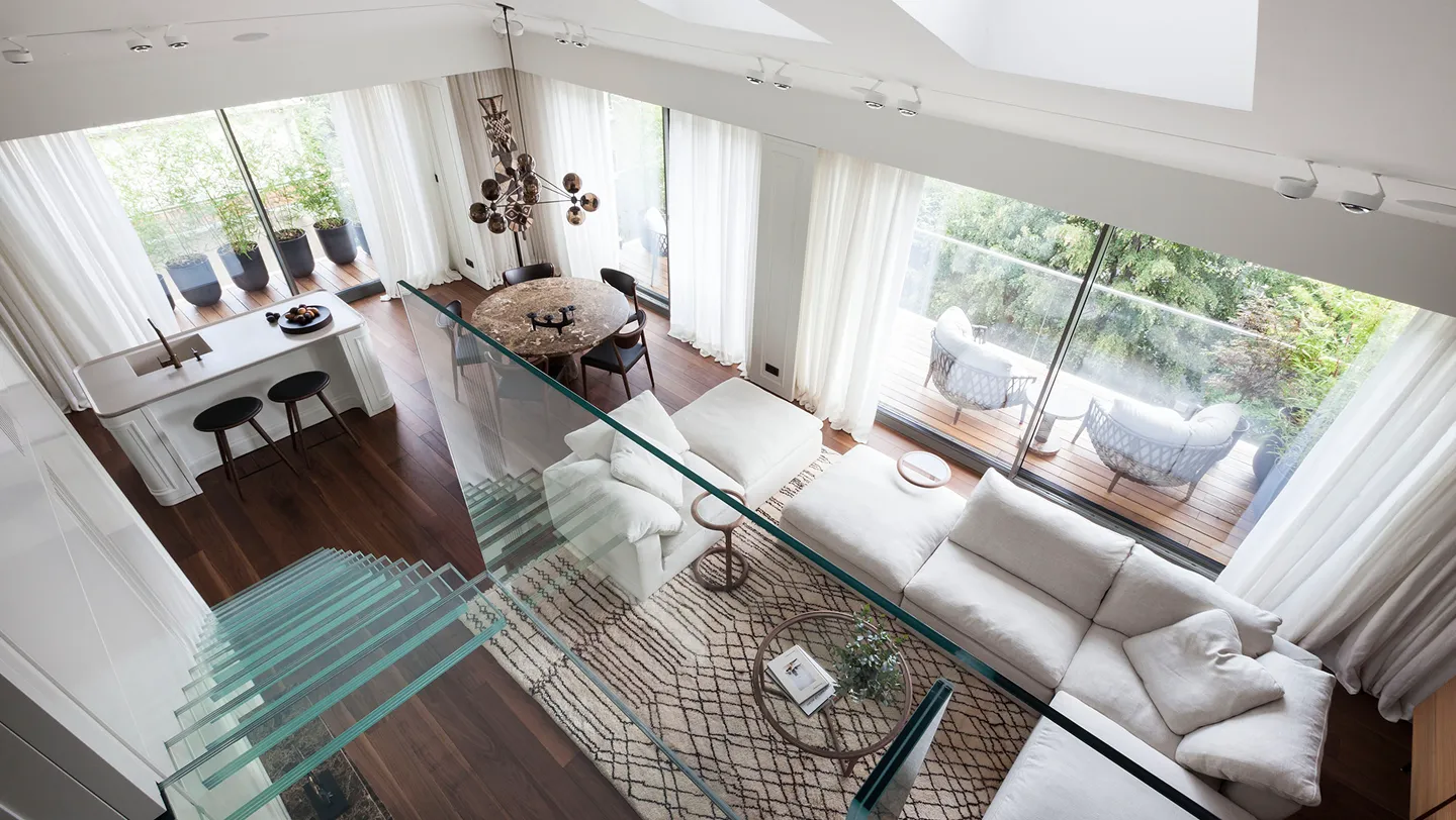 2 Oaks House