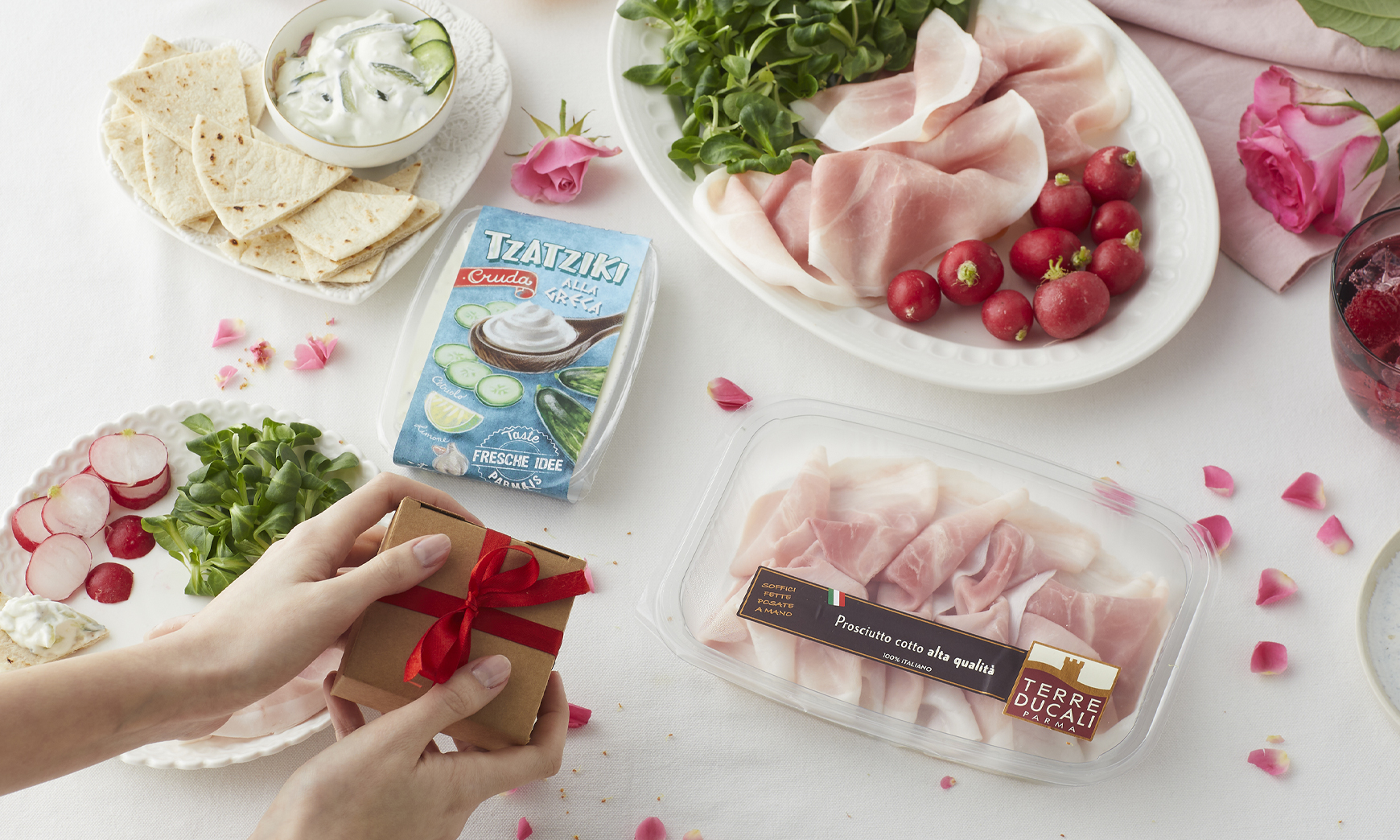 Mamma Ti Aperiamo: a delicate, affectionate and... floral toast