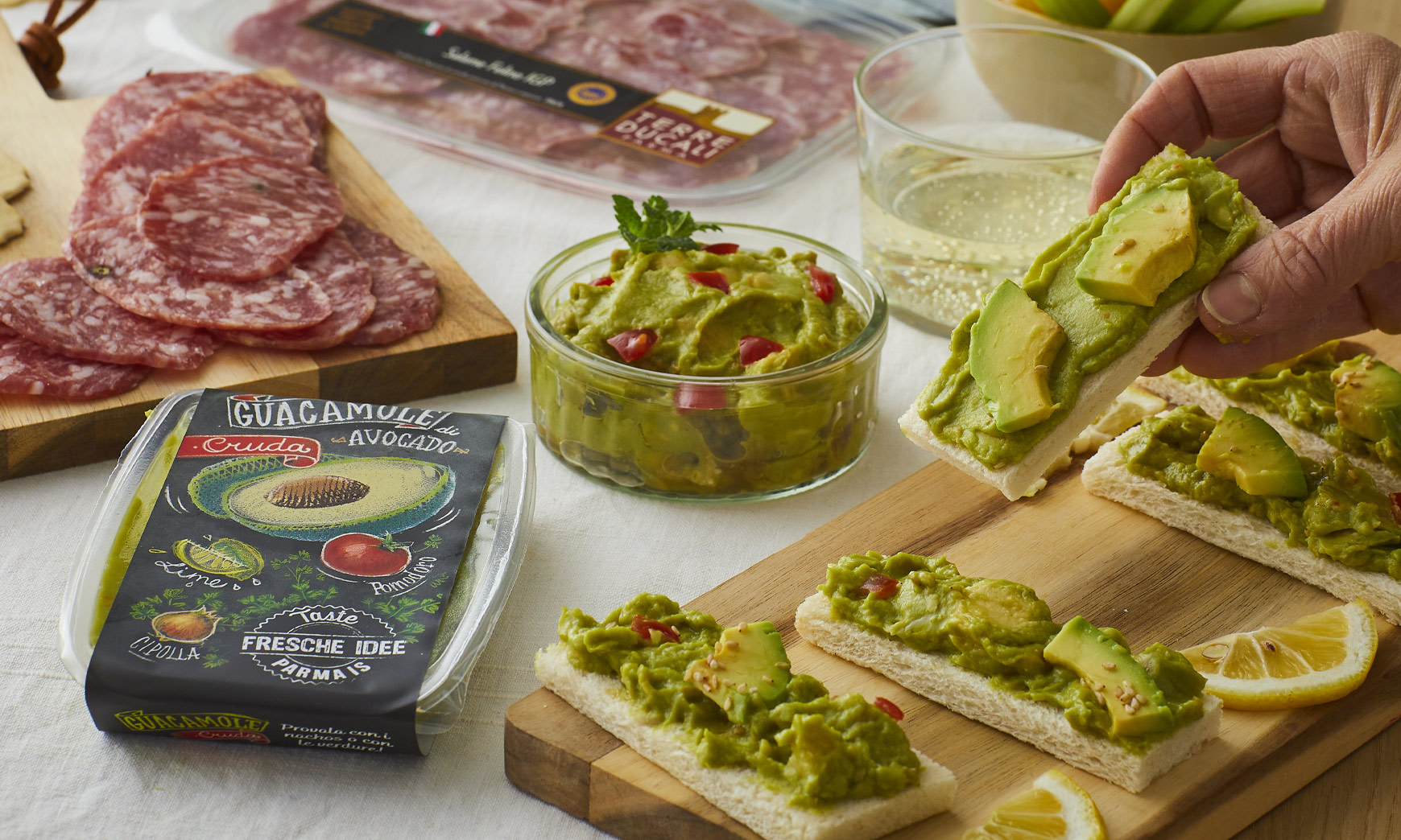 Che aperitivo è senza una tartina?
