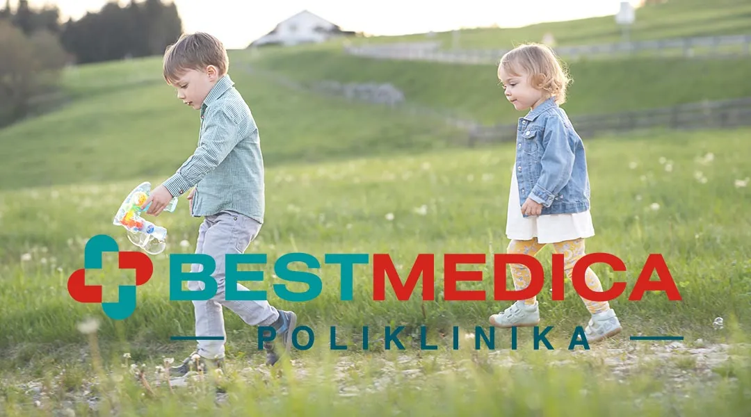 Pupčana kila kod beba nastaje prolaskom dela trbušnih organa kroz otvor na pupku – saznajte kako se prati i kada je potrebno operativno lečenje.