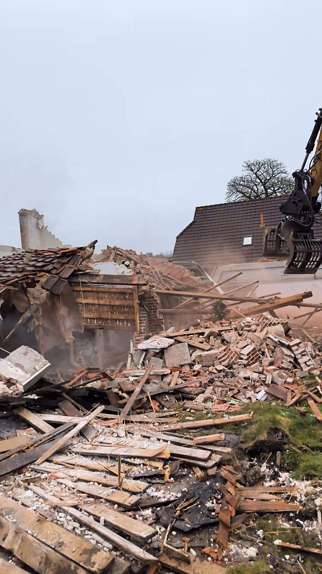 Abbrucharbeiten Gebäuderückbau in Ostfriesland