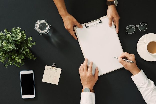 Crear una empresa en España: constituir una sociedad limitada paso a paso