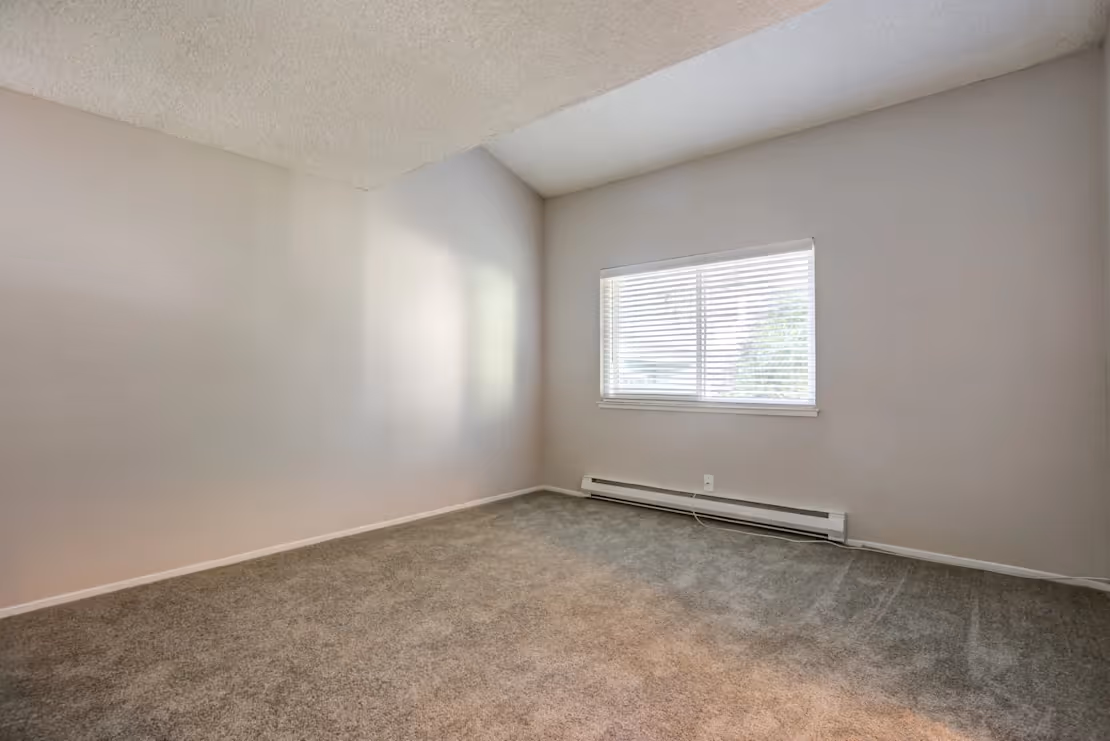 Bedroom with carpet