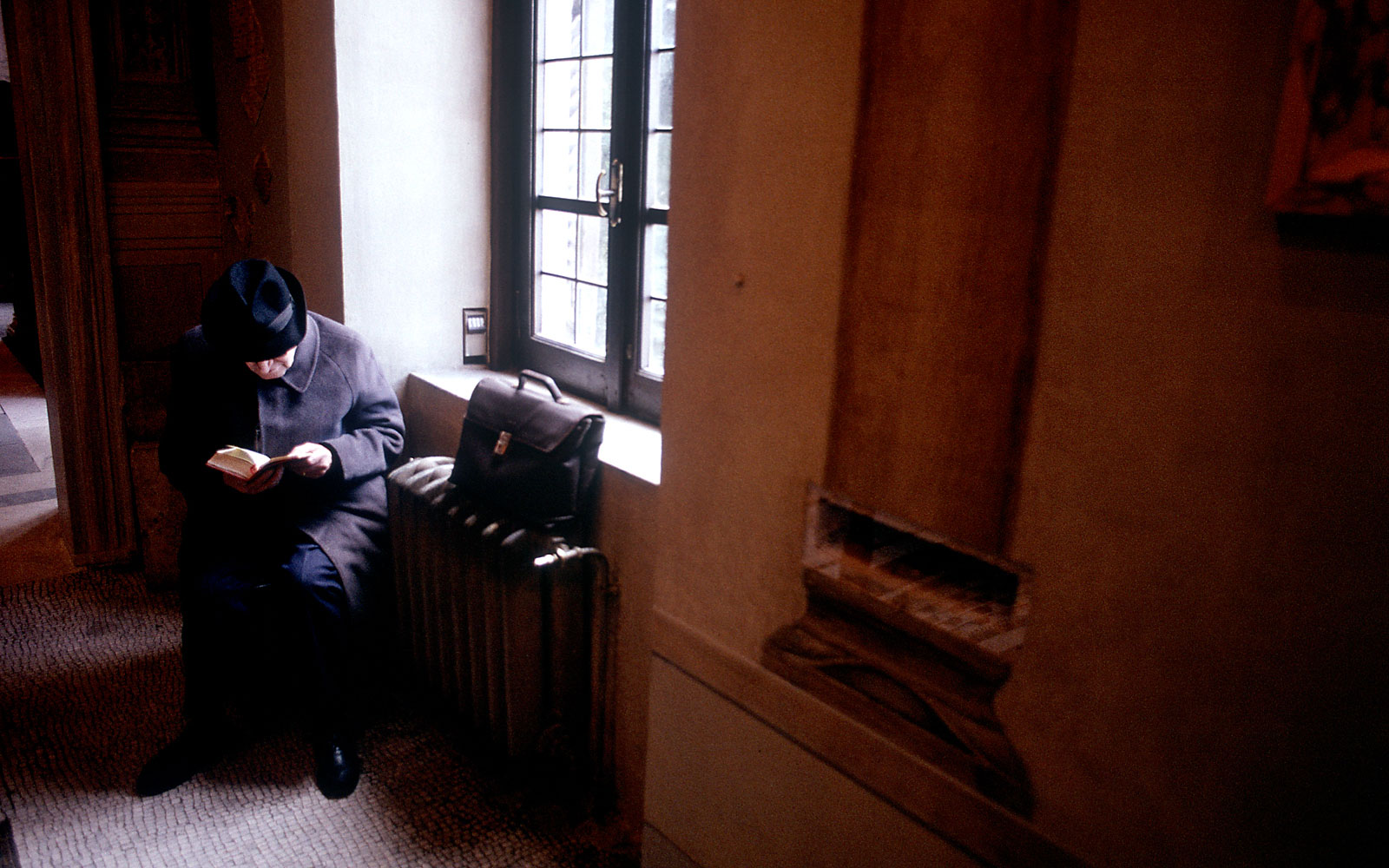 Man reading, Rome
