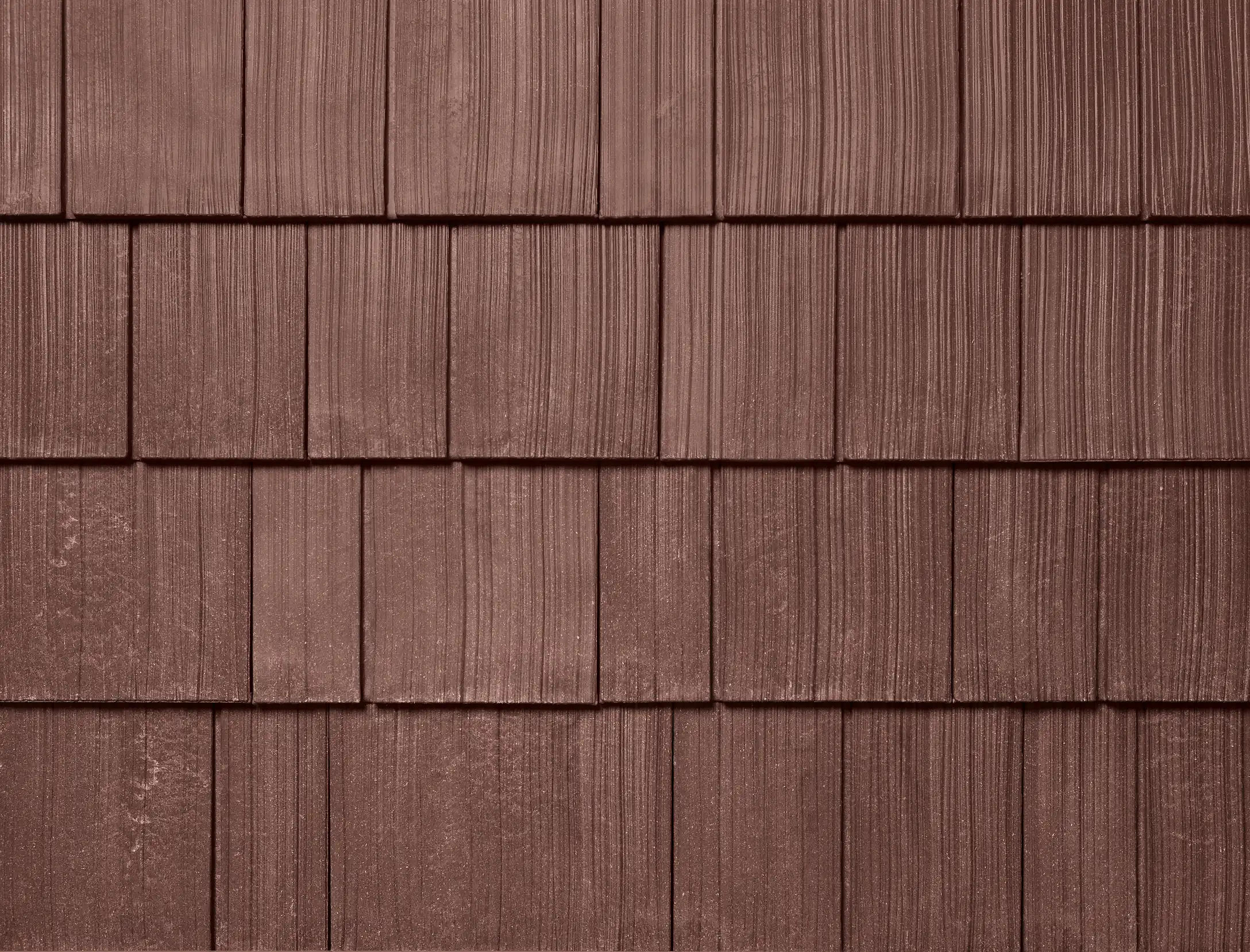 Ruby Red shake colour sample showing wood-grain texture in staggered rows.