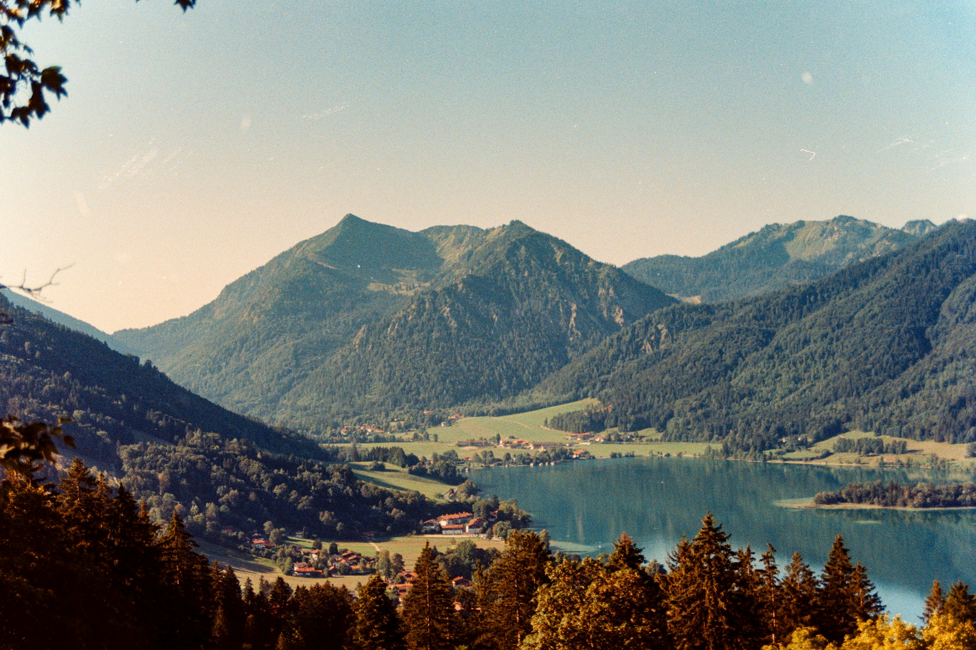 Planning Your First Company Retreat: A Friendly Guide for HR Managers