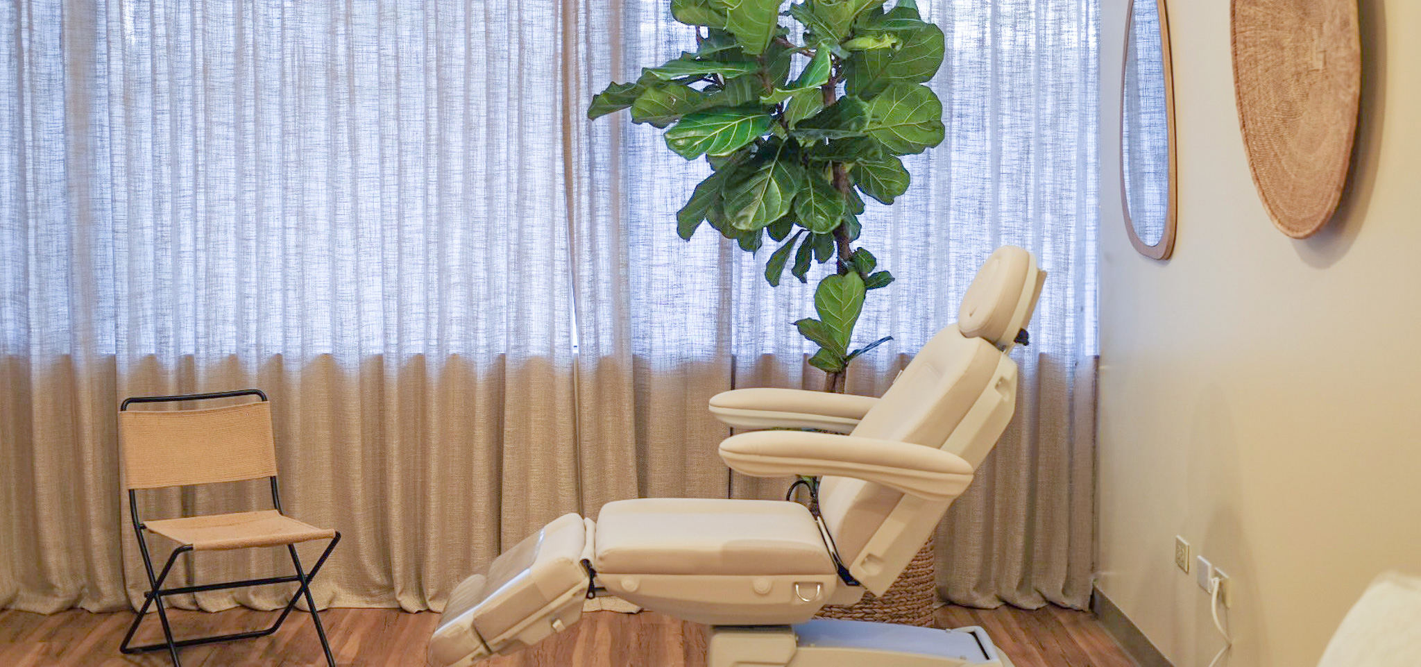 image of a medical consultation room