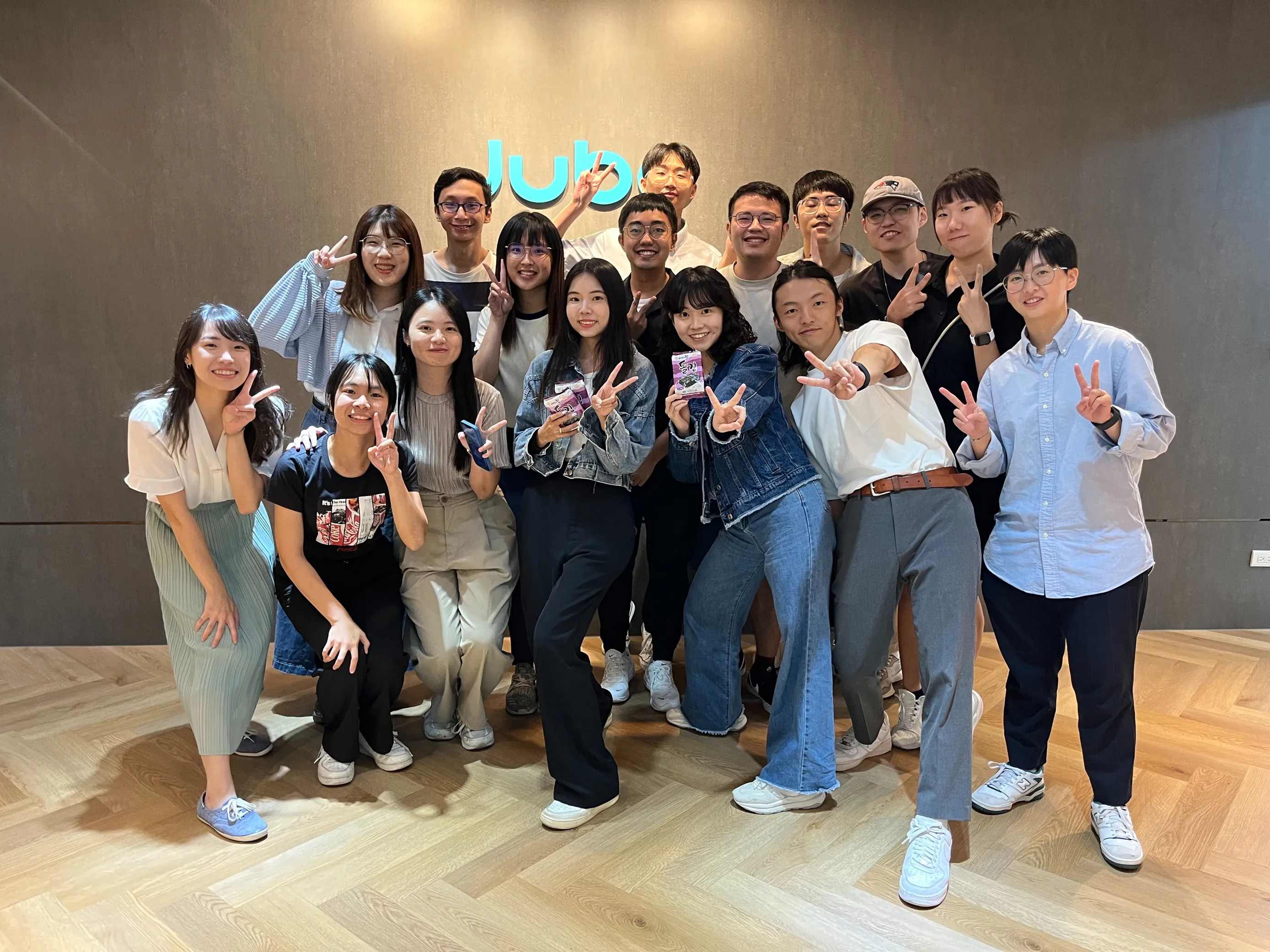 2023 年暑期實習生結業合照