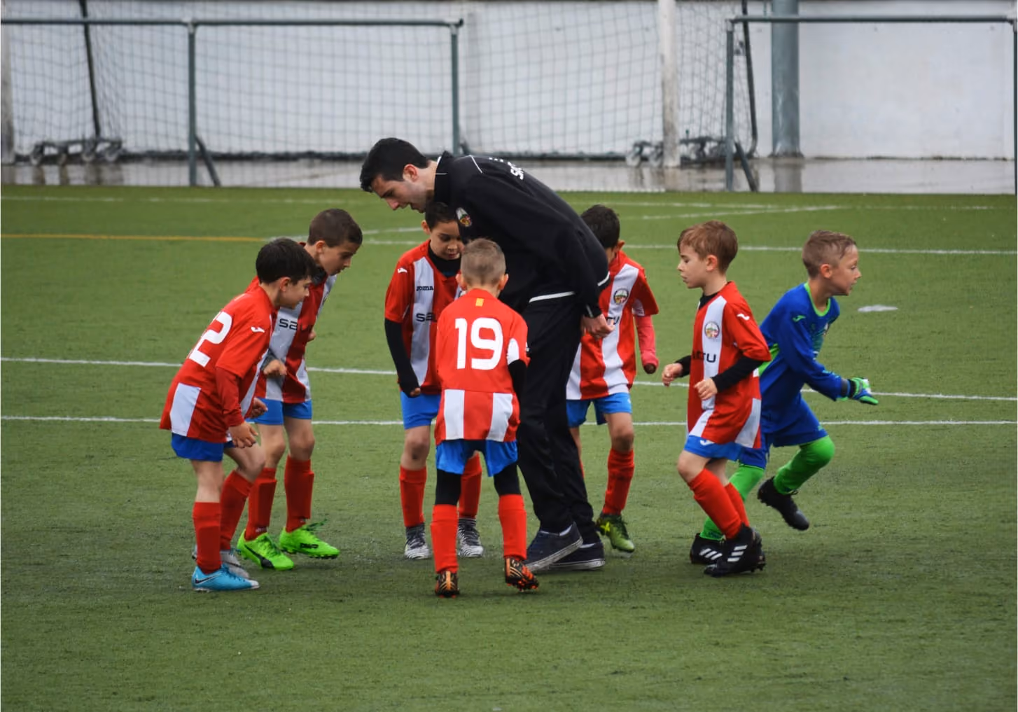 8 Ways to Communicate Effectively in Youth Sports