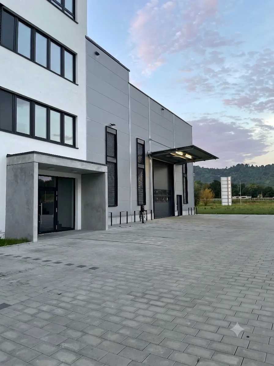 MM-SmartMachine Hallengebäude