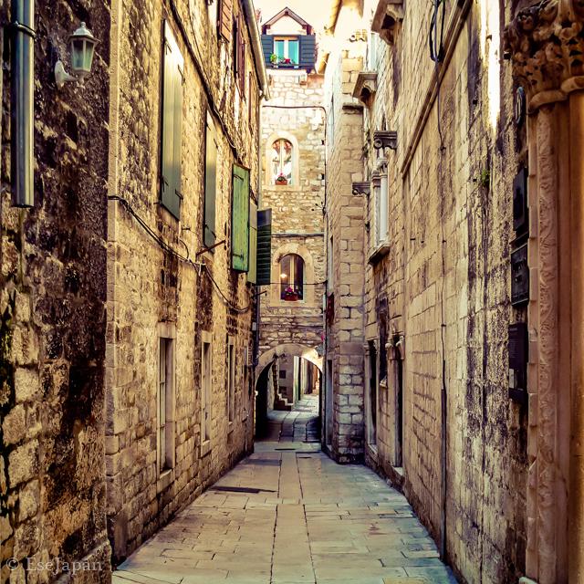 Papalićeva Street in Split, the Meereen slave revolt filming location in Game of Thrones
