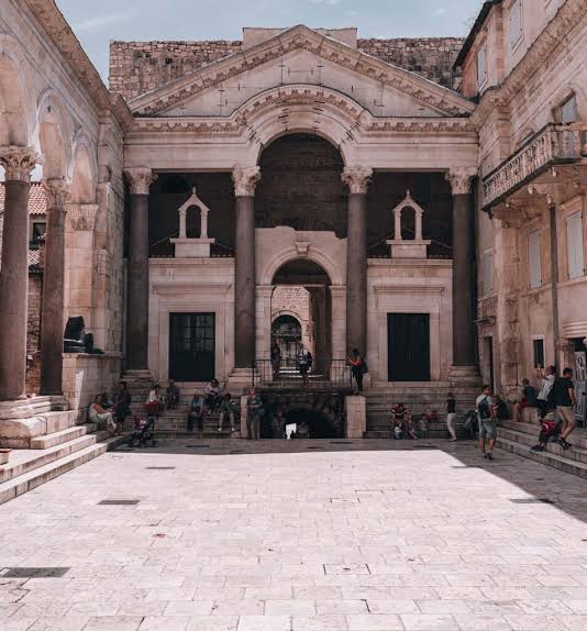 Peristyle courtyard and cathedral bell tower, Meereen scenes filming location, Split