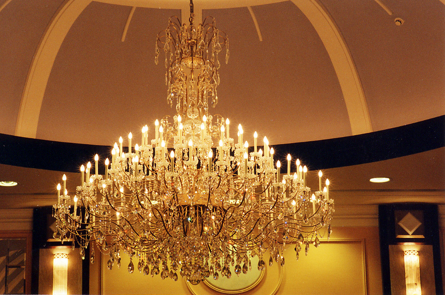 Ritz-Carlton Doha - Lichtkonzept mit JUMA Leuchten