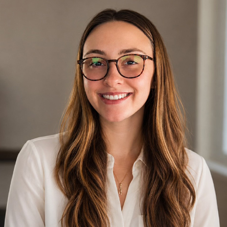 Alivia Lake, Operations Manager