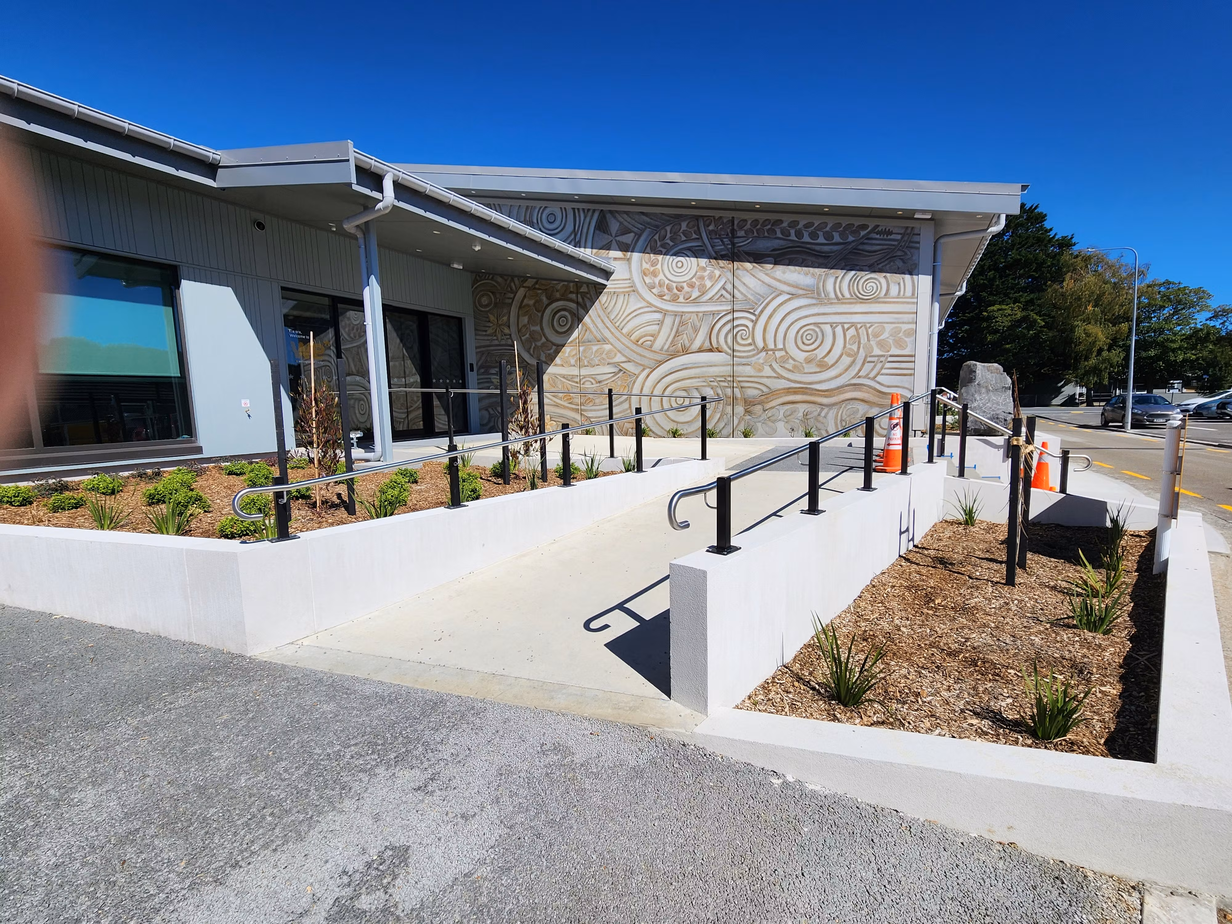 Glass vs Stainless Steel Balustrades: Which Is Right for Your Home