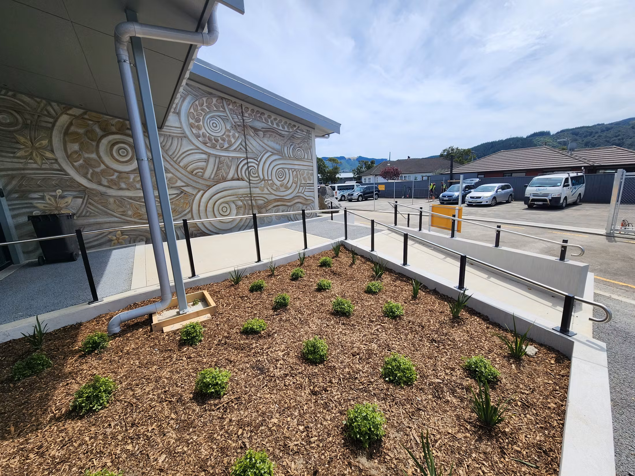 304 vs 316 Stainless Steel: Which One Belongs on Your Wellington Project