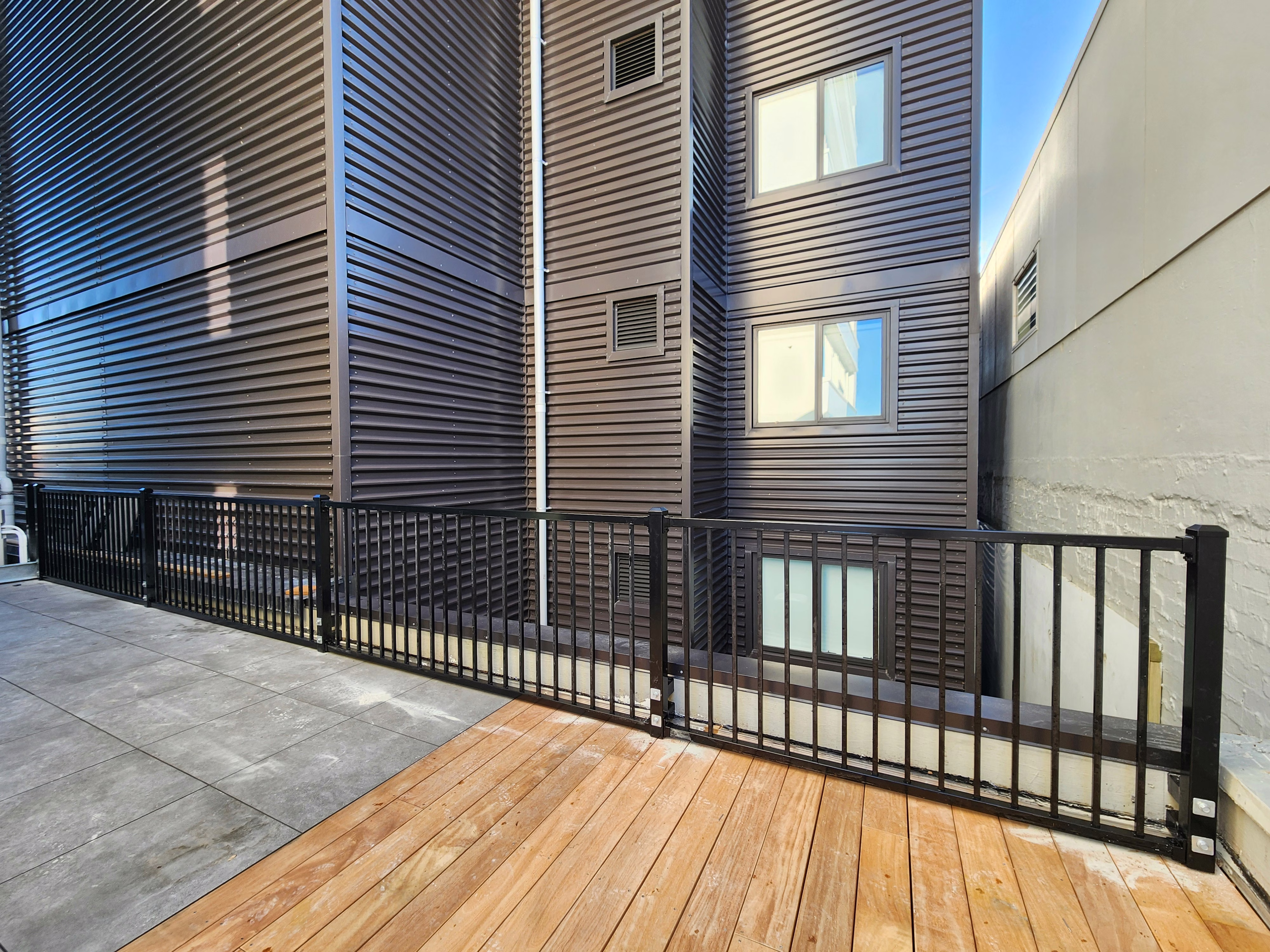 Aluminium Powder-Coated Balustrades