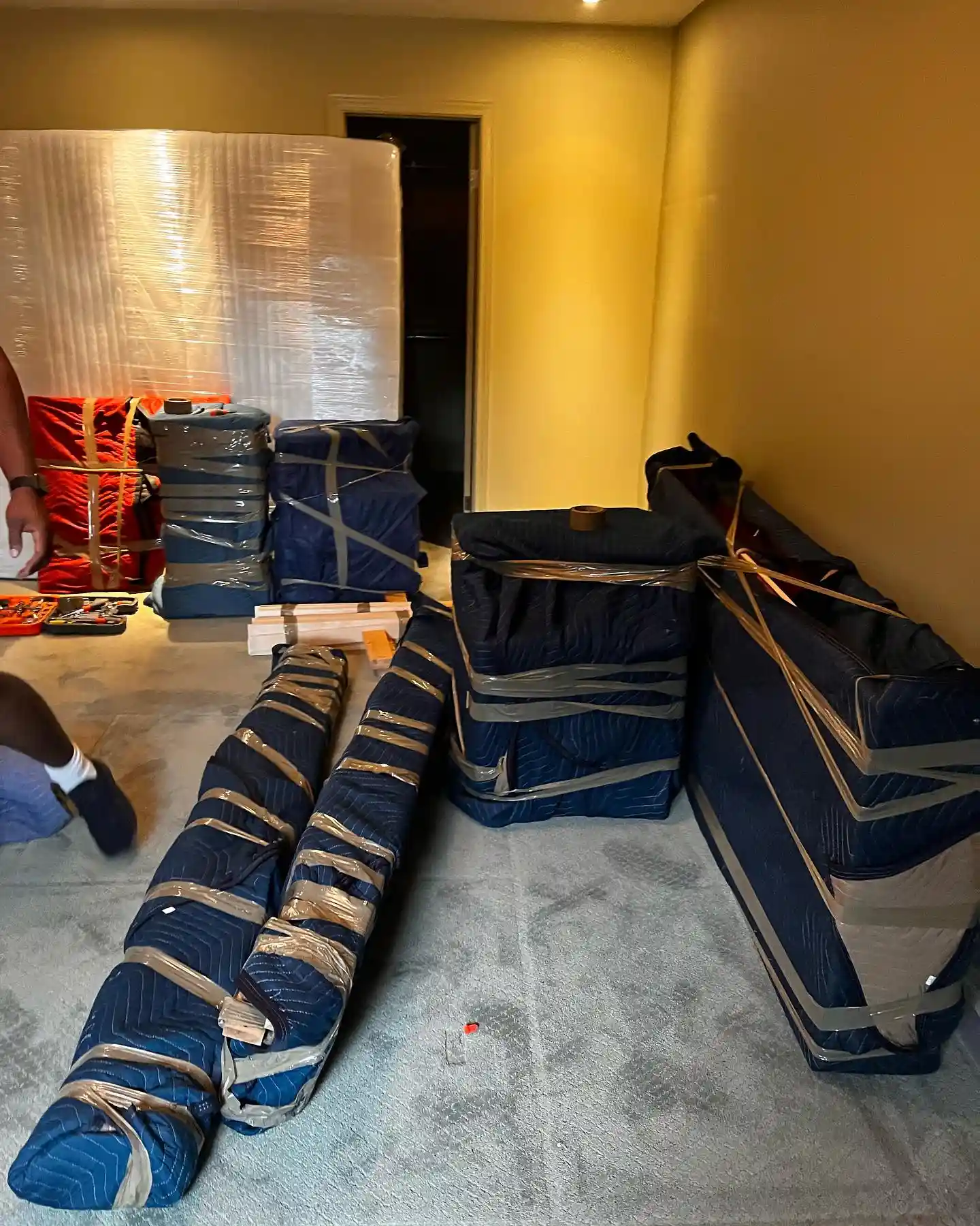 CArty moving company