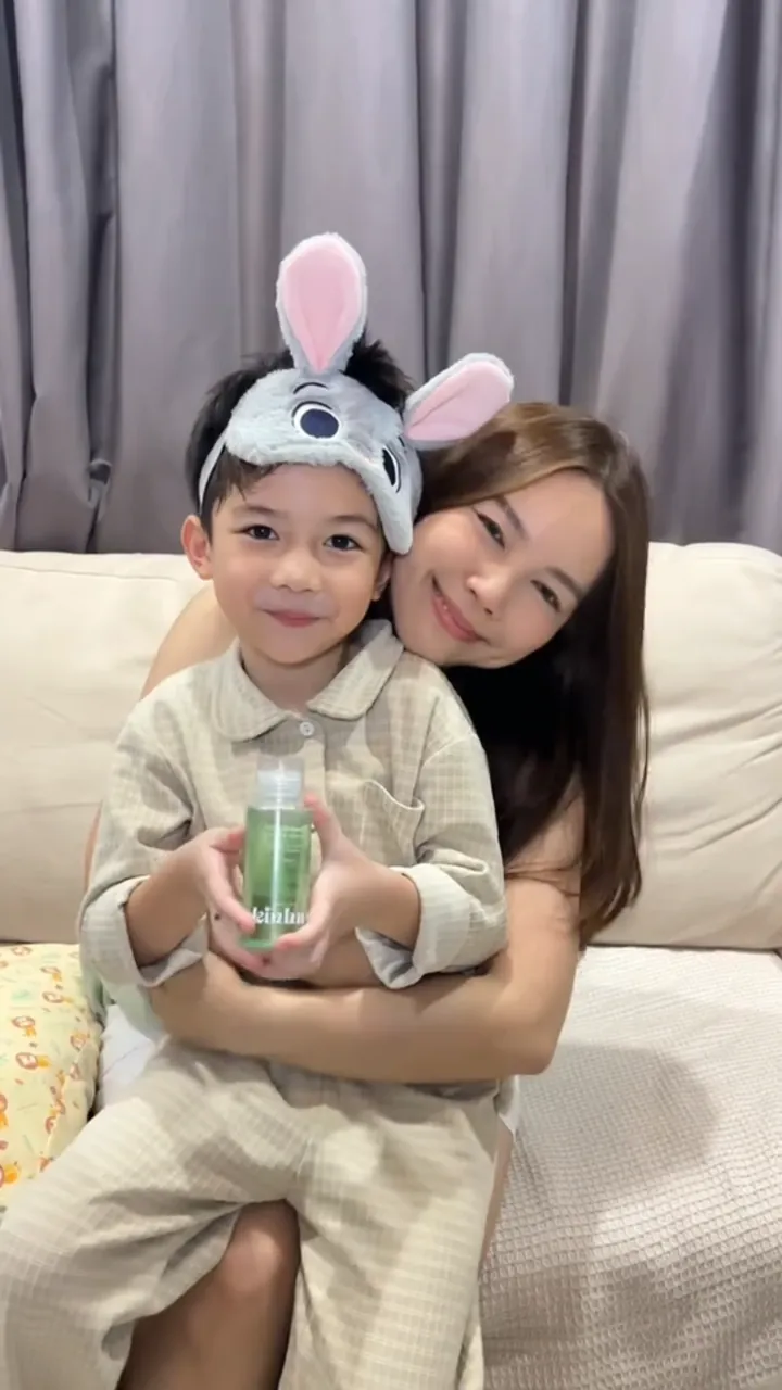 @jeabziigalzz172 using Skinhug Pure Green Nourishing Seed Oil