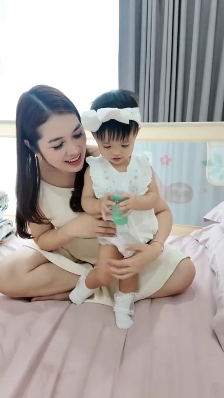 @enjoyzhappylife using Skinhug Pure Green Nourishing Seed Oil