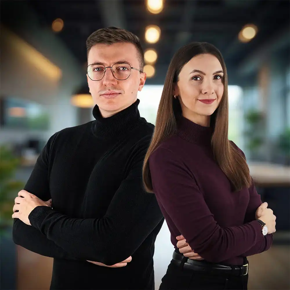 Das AVAXX Webdesign Team – Karina und Tom, persönliche Ansprechpartner für Ihre Website zum Festpreis