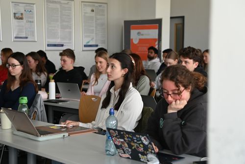 Lecture on digital marketing and CRM – International Marketing curriculum FH Münster.