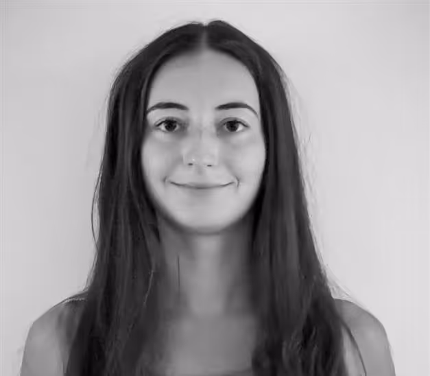 Dr Ciara Greaves