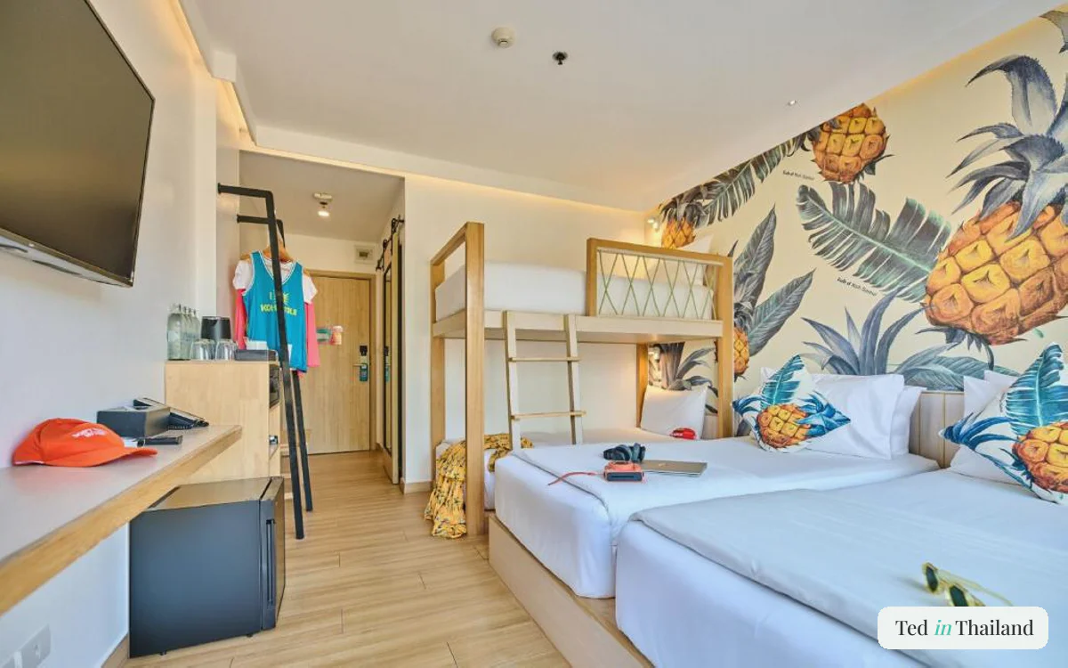Dorm room at Lub d hostel in Chaweng, the top backpacker option in Koh Samui