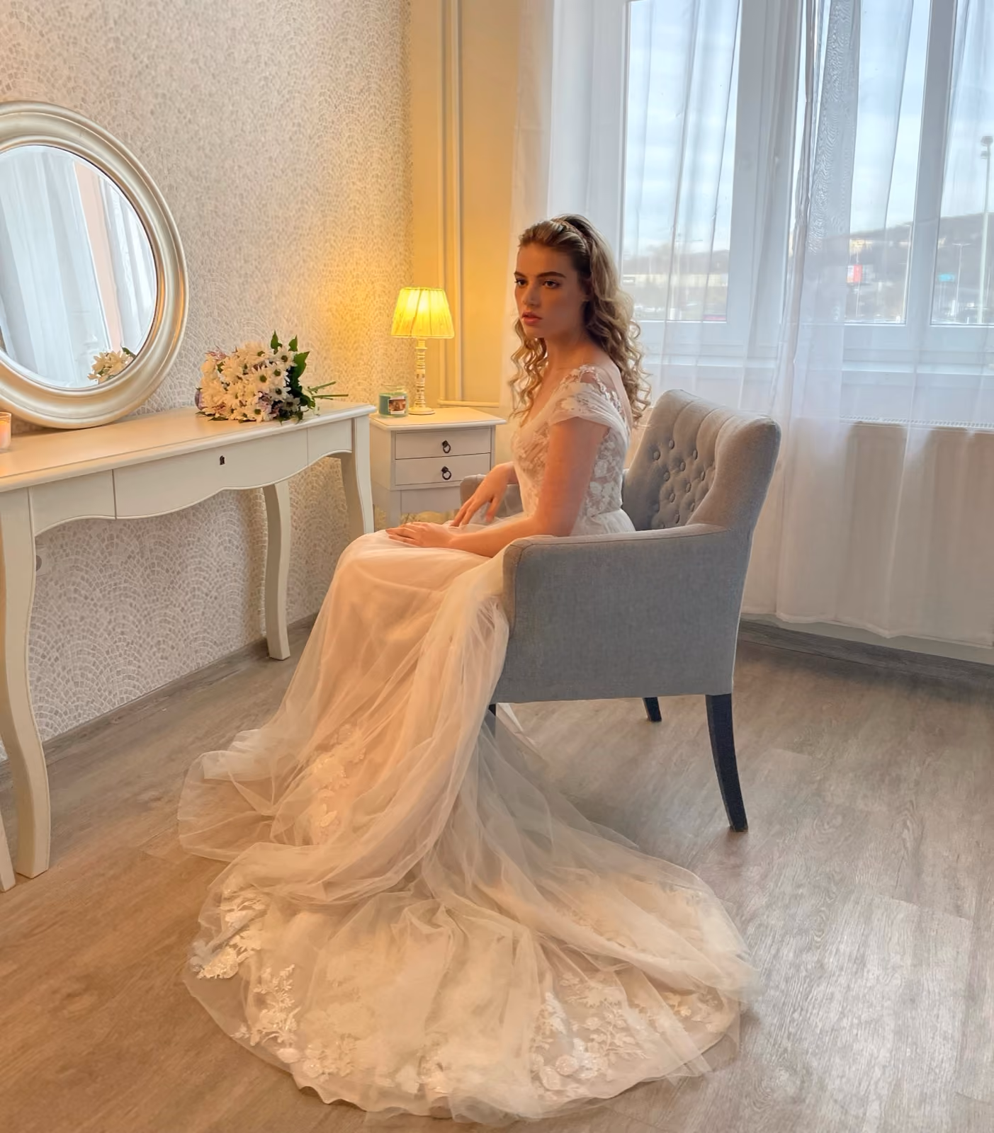 Svatební účesy a líčení - fotografie 10