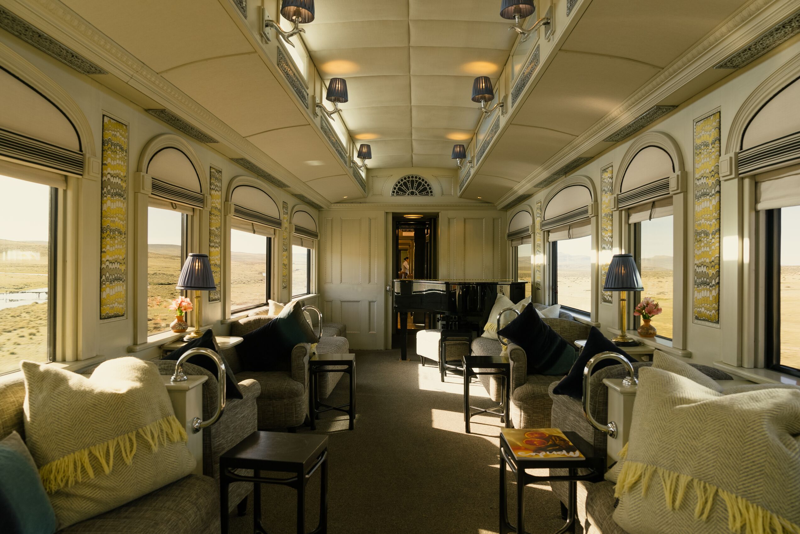 Belmond lounge car