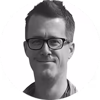 headshot of professor paul palmer