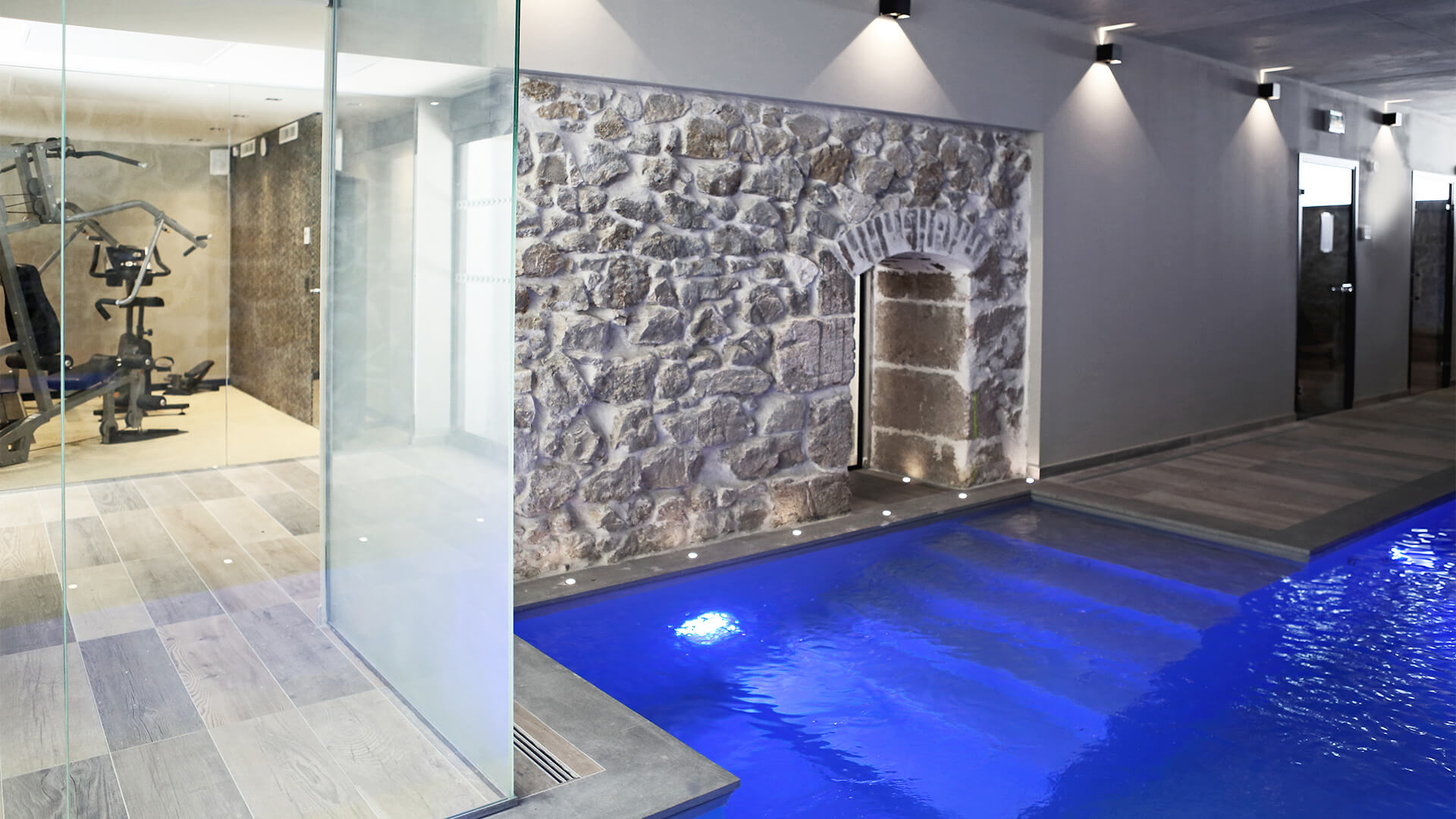 Swimming Pool & Fitness