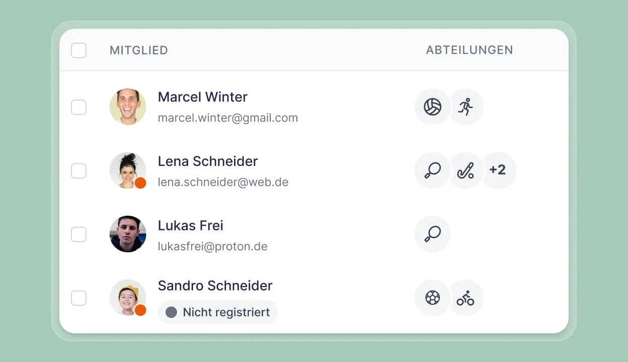 Mitgliederliste mit Fotos, Namen, E-Mail-Adressen und Abteilungssymbolen wie Volleyball, Joggen, Tennis, Hockey und Radfahren, einschließlich Statusanzeige Nicht registriert.