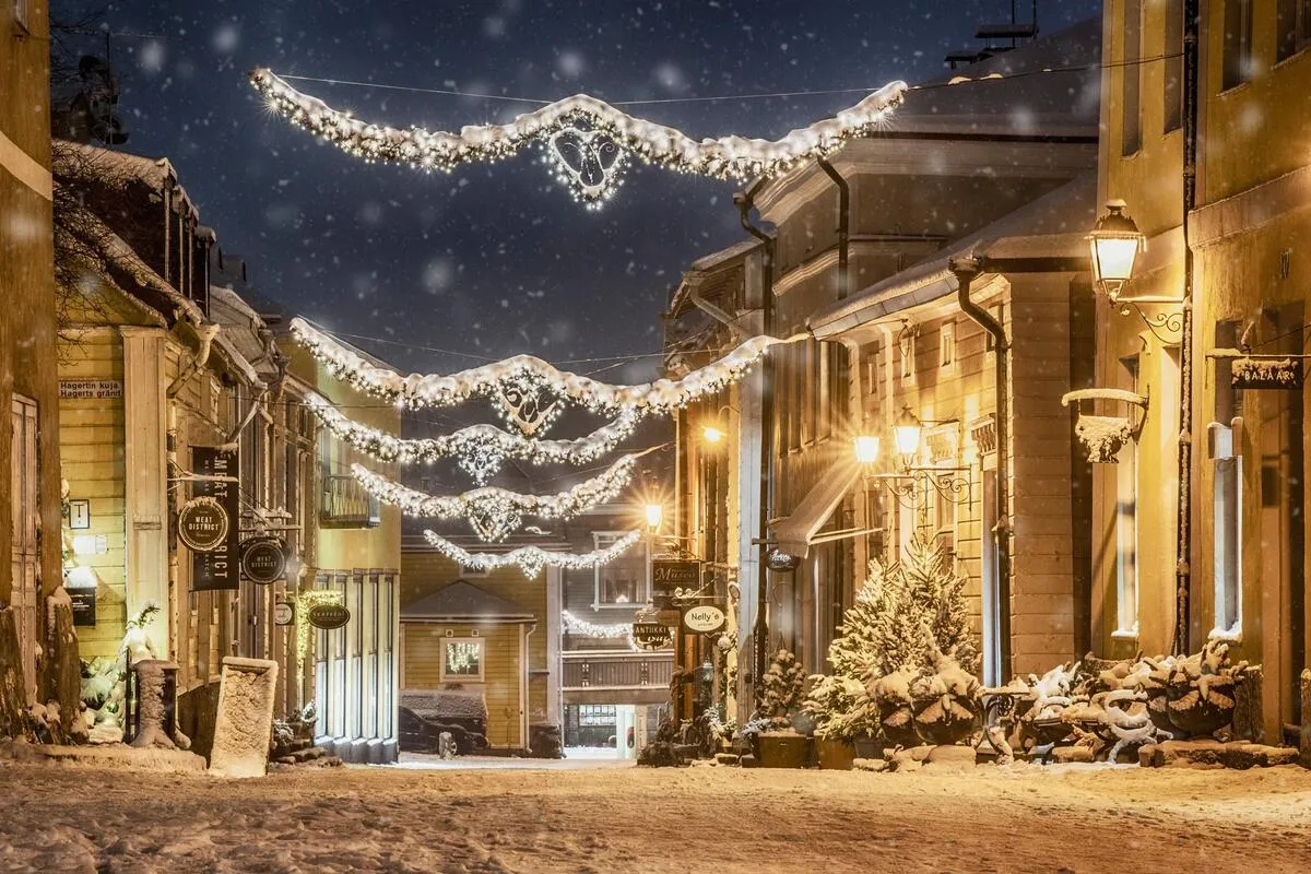 Choosing between Finnish nature and one of Finland's most atmospheric historic towns? Compare Nuuksio and Porvoo by activities, season, travel time, families, weather and travel style.