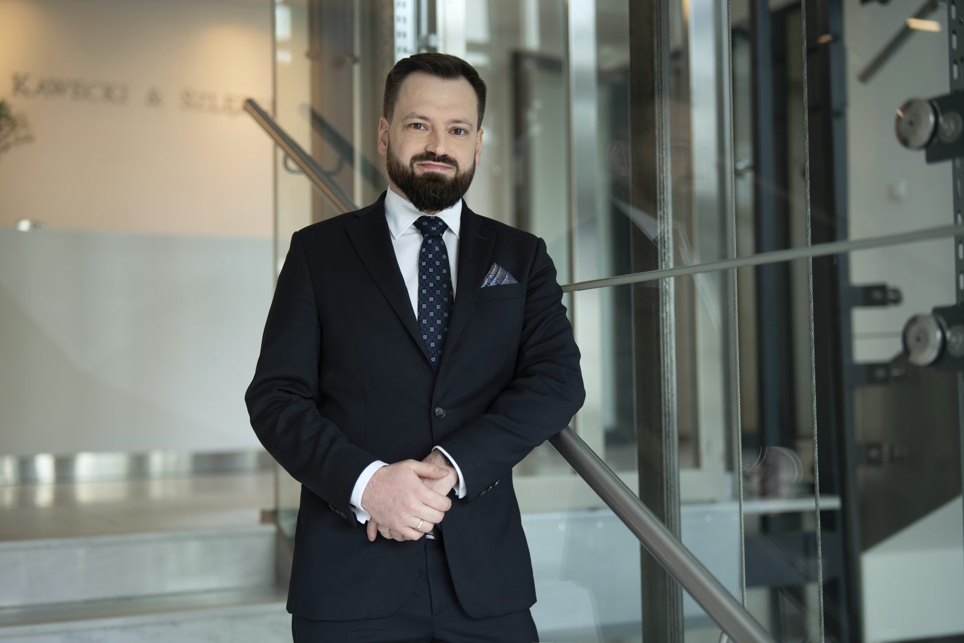 dr Michał Mostowik