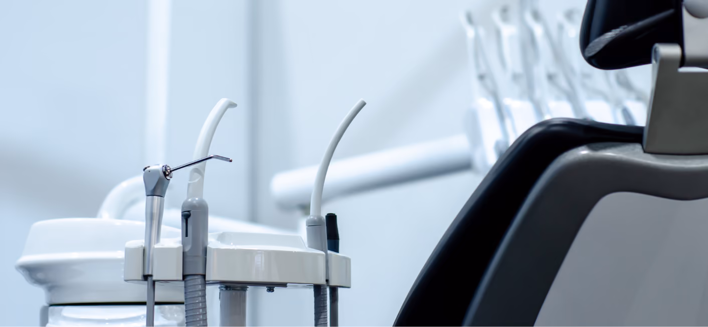 The SK&S M&A team advised Straumann Holding AG – a global leader in tooth replacement and orthodontic solutions – on the acquisition of 100% shares in Schmidt Dental sp. z o.o.