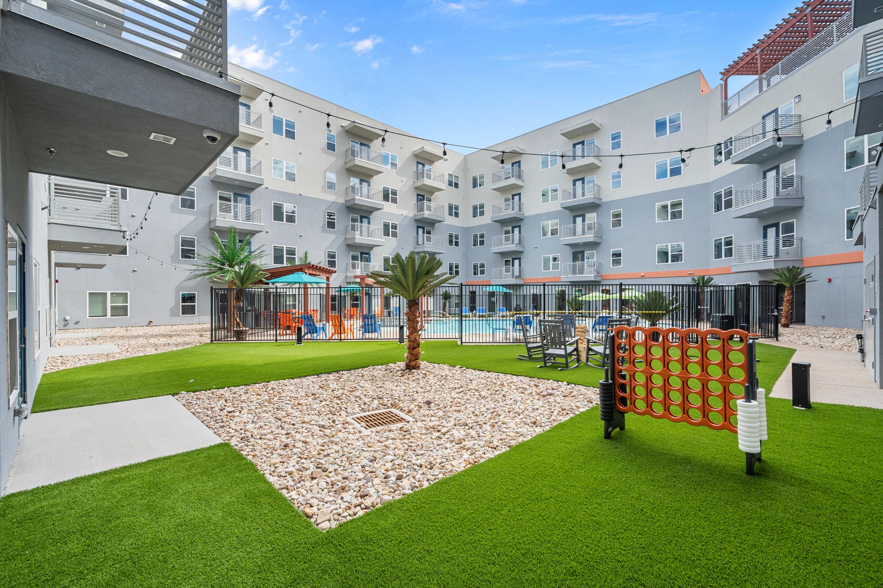 Play yard