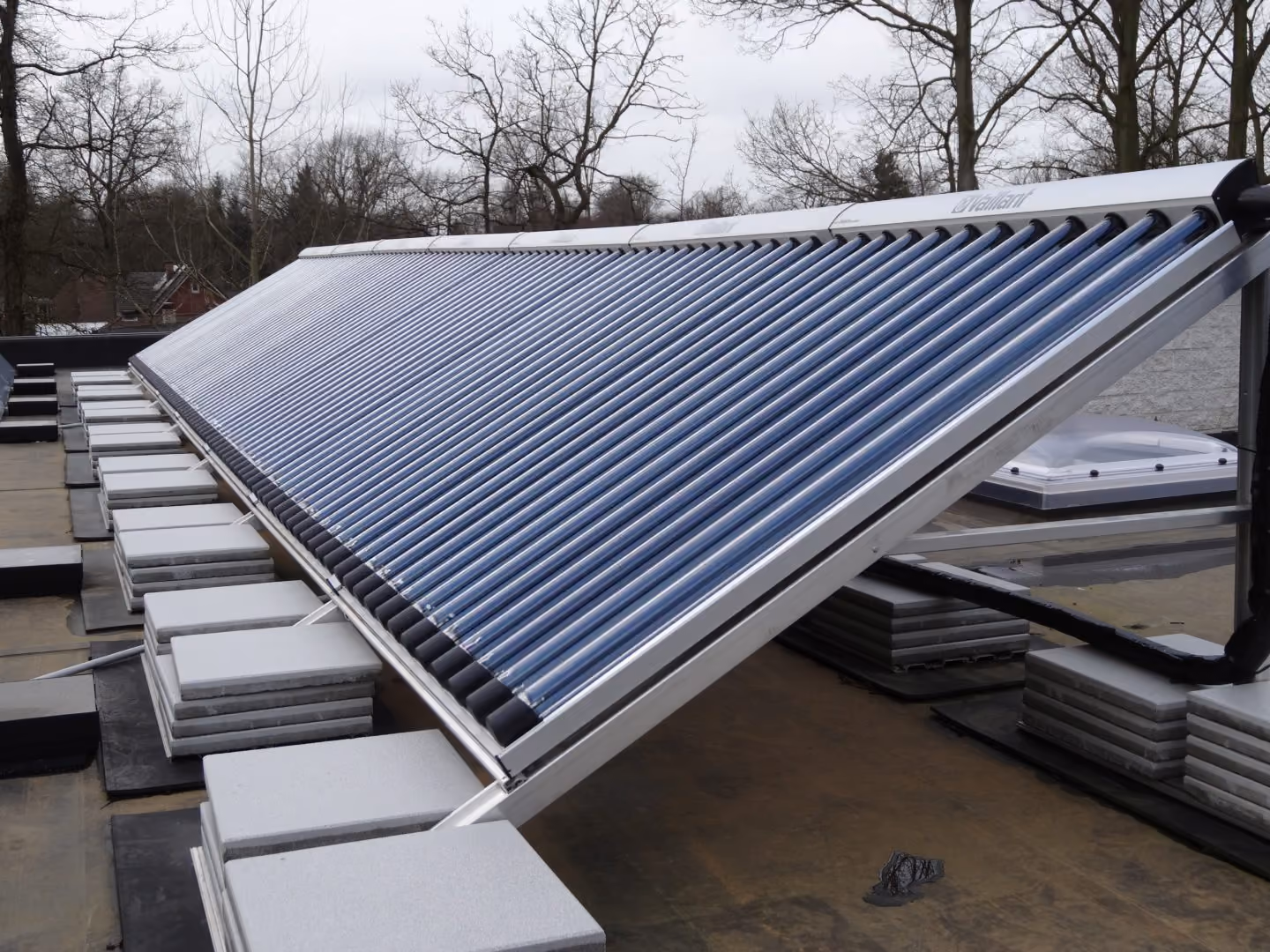 Technische ruimte met de geothermische warmtepompinstallatie in Kessel