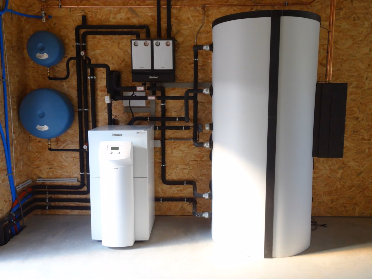 Geothermische warmtepompinstallatie van Geoservices in een kantoorgebouw in Rijkevorsel