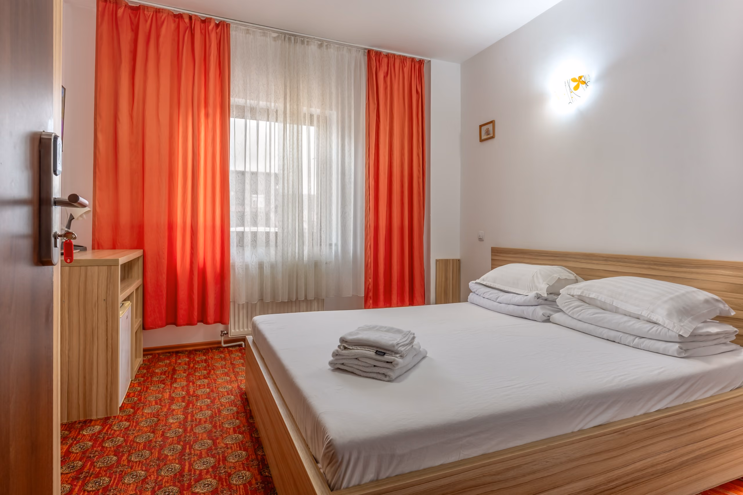 Room Img